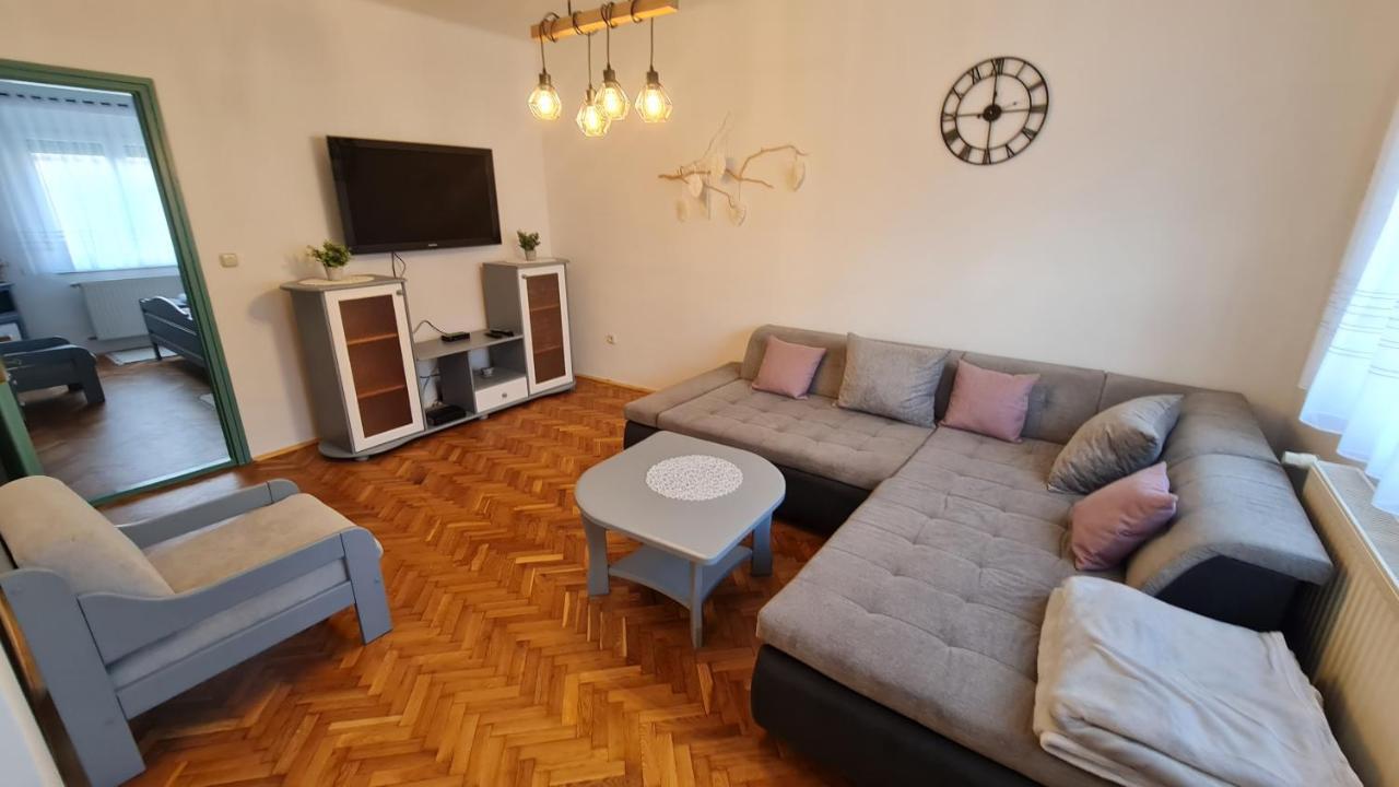 Apartment Ri-jo *
